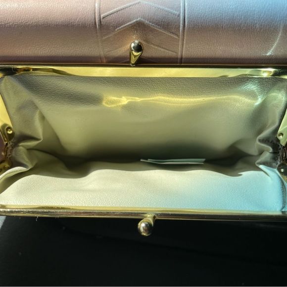 Princess Gardner vintage light pink check wallet with  kiss closure coin… - Picture 3 of 15